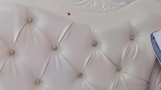 爆操羞涩继妹最后颜射