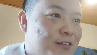 欧洲学生被经验丰富的男人操