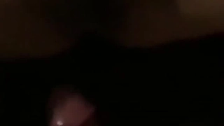 剧情演绎小姨子趁姐姐不在家和姐夫搞起来～