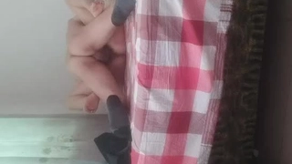 爱的躯壳居家旗袍女邻居，摇晃大屁股求艹（完整版看简界）
