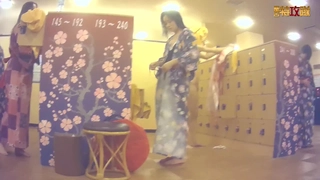 儿子妈妈想要了~淫蕩母子玩完69后直接无套内射