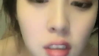 三保障（西安）上周的旅游小姐姐拍了被舔的瞬间