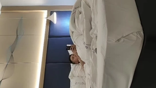 LL大三特选精彩直播自慰七月二十六号