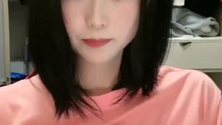 [野战]清晨的天台干真正的蜜桃臀